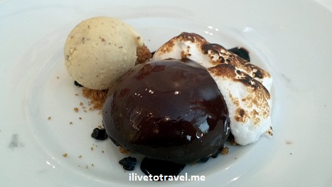 Chocolate Smore Bomb at The Oval Room in Washington, D.C>