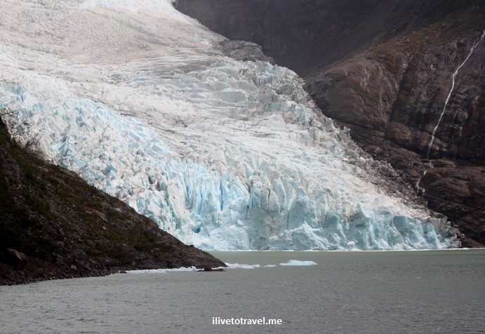 Exploring Chile’s Glaciers by Boat Tour