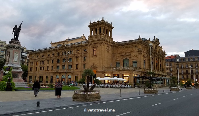 Eating Out and Exploring San Sebastian, Spain – Phenomenal!