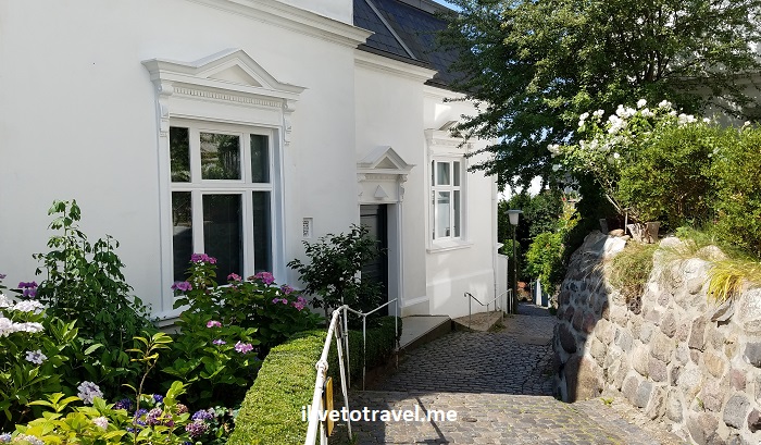 Check out Hamburg’s Unique Blankenese Stair District