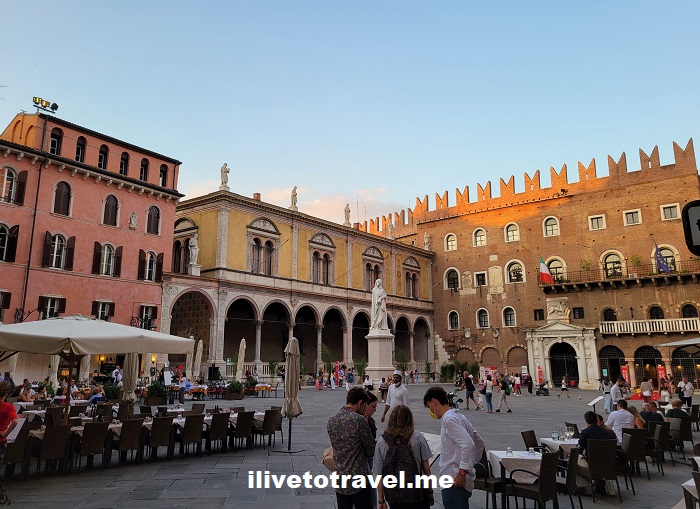 A Unique Spot in Verona:  Piazza dei Signori