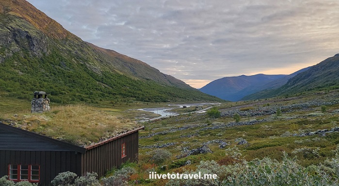Day 2 on the Jotunheimen NP Circuit Hike